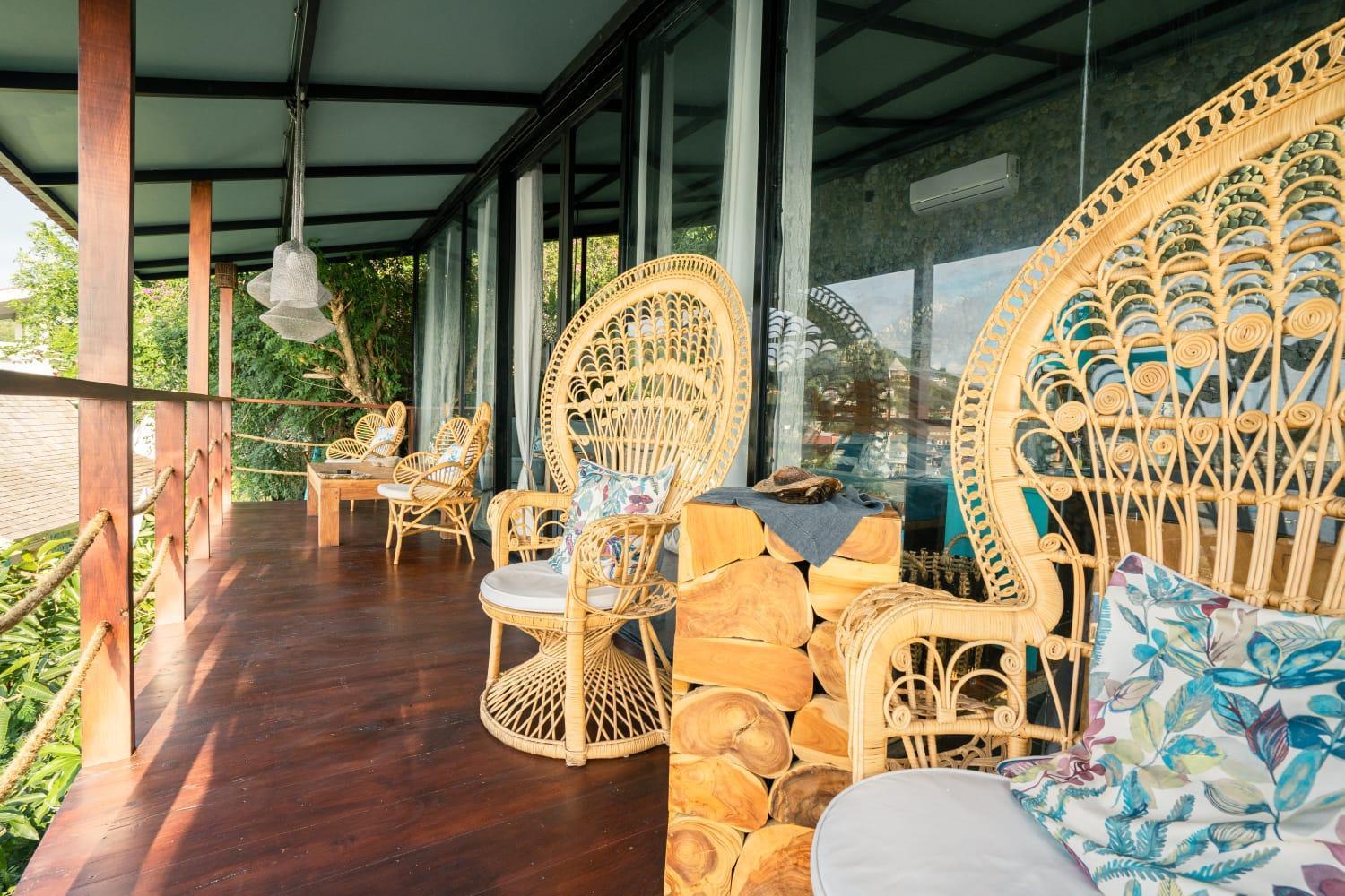 Selini Hills Hotel Labuan Bajo Exterior photo