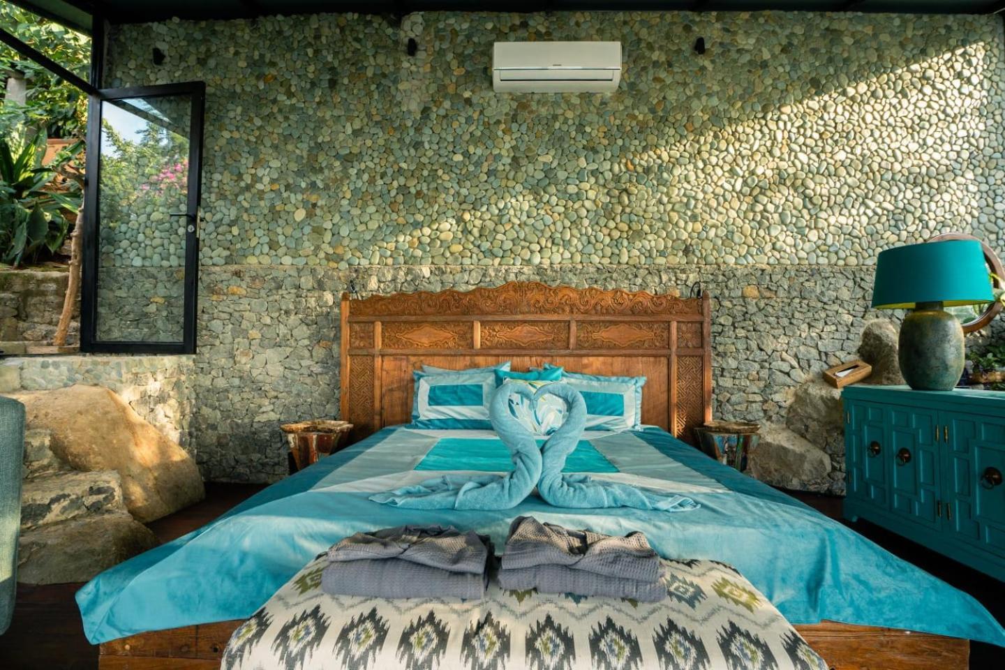 Selini Hills Hotel Labuan Bajo Exterior photo
